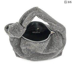 New Crystal Rhinestone mini hobo bag
silver and gold 🎁